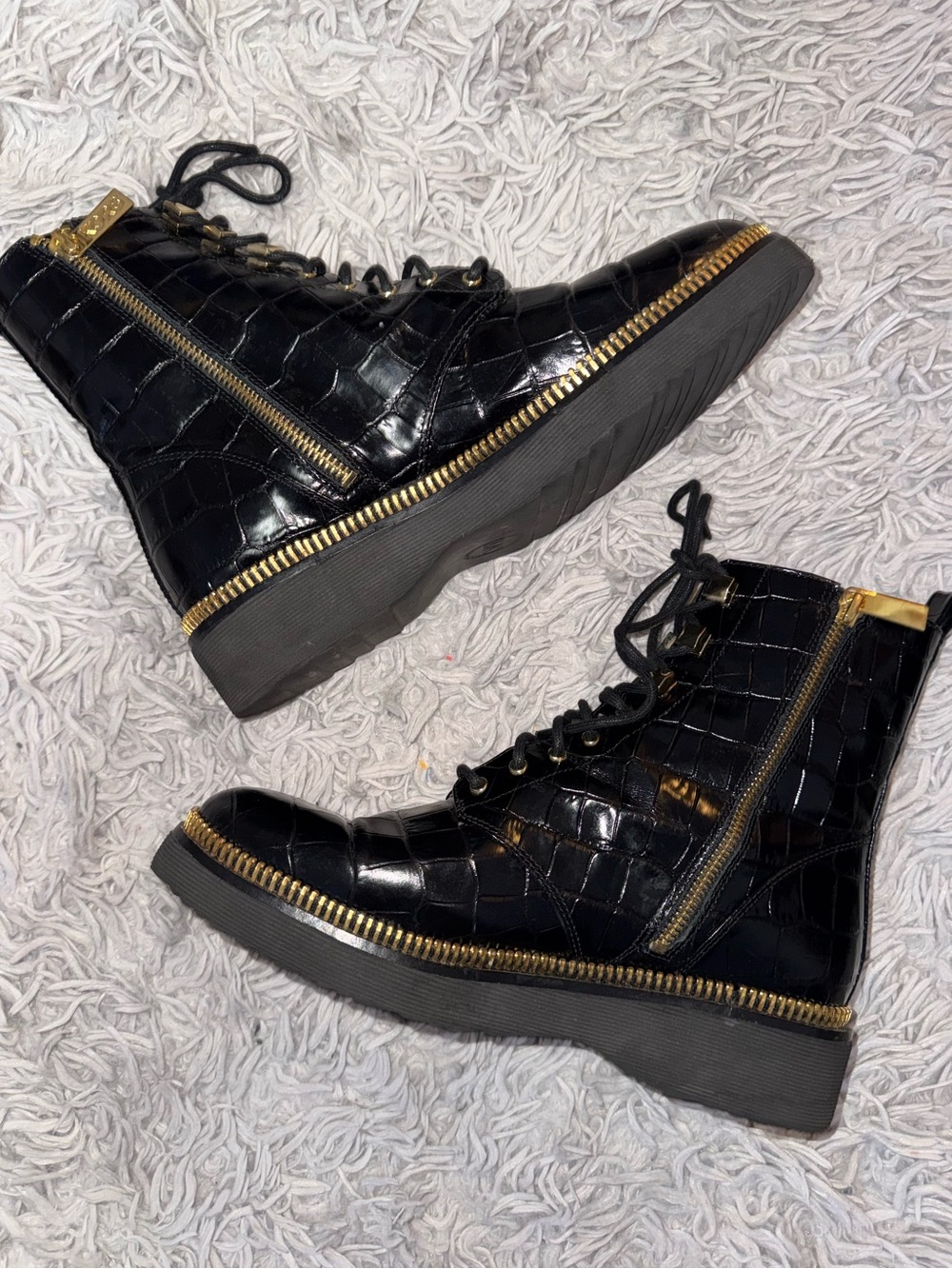 MICHAEL Michael Kors Haskell Croc Embossed Leather Combat Boots 9M like new